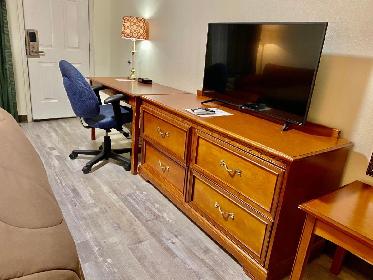 Ozark Inn & Suites Ngoại thất bức ảnh