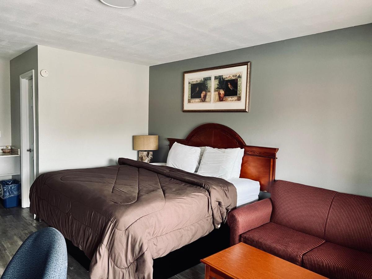 Ozark Inn & Suites Ngoại thất bức ảnh