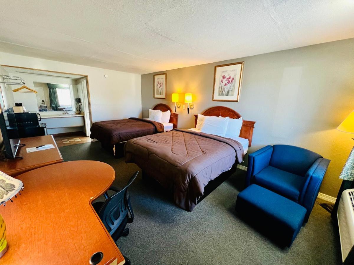 Ozark Inn & Suites Ngoại thất bức ảnh