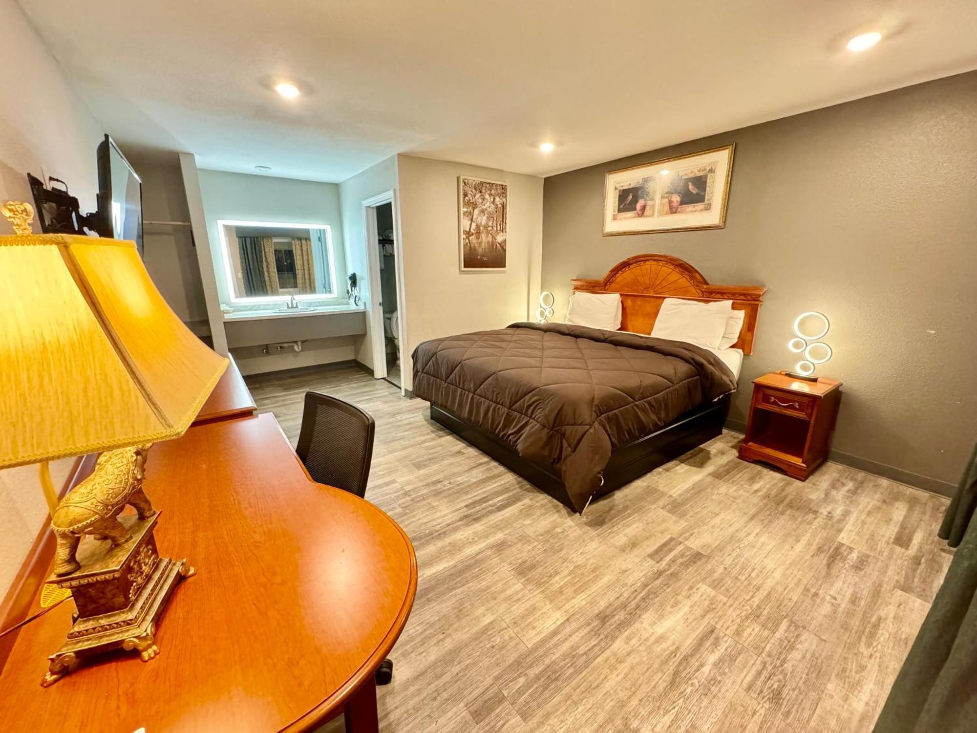 Ozark Inn & Suites Ngoại thất bức ảnh